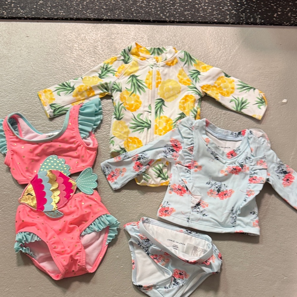 🌟 BUNDLE 🌟 0-6 month bathing suits - including Janie & Jack